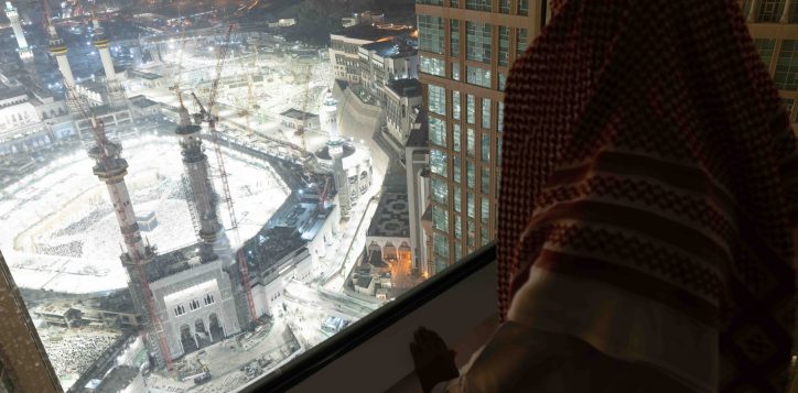 classic-room-2-single-size-beds-partial-kaaba-view